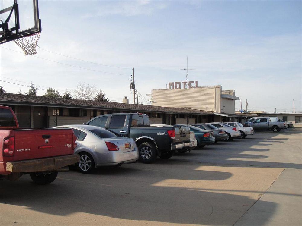 Trails West Motel South Hutchinson Kültér fotó