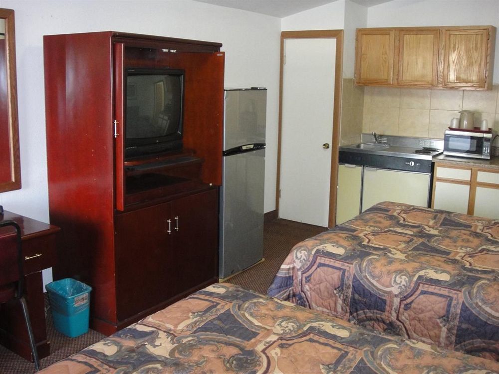 Trails West Motel South Hutchinson Kültér fotó
